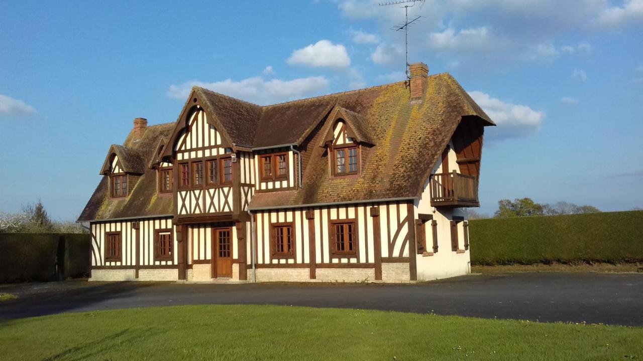 Gite Les Vignettes Bourgeauville Esterno foto